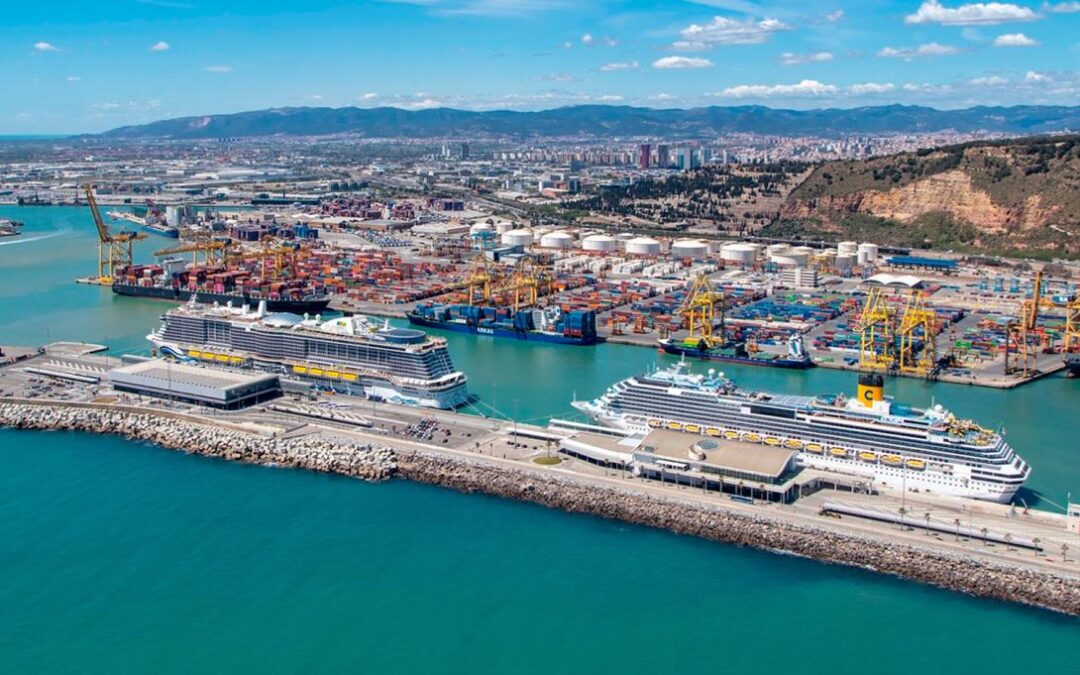 Carnival equipará sus terminales de cruceros en el Port de Barcelona con paneles solares